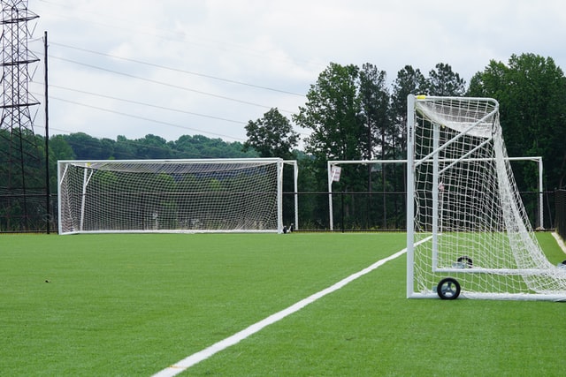 サッカーゴールのサイズと 構造 素材 設置方法を解説 サカブロ